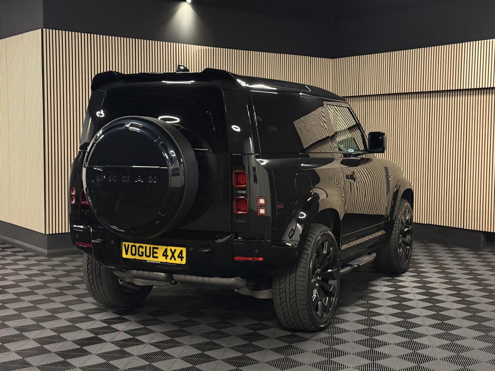 Land Rover Defender 90 3.0 D250 MHEV X-Dynamic HSE Hard Top SUV 3dr Diesel Auto 4WD SWB Euro 6 (s/s) (250 ps)