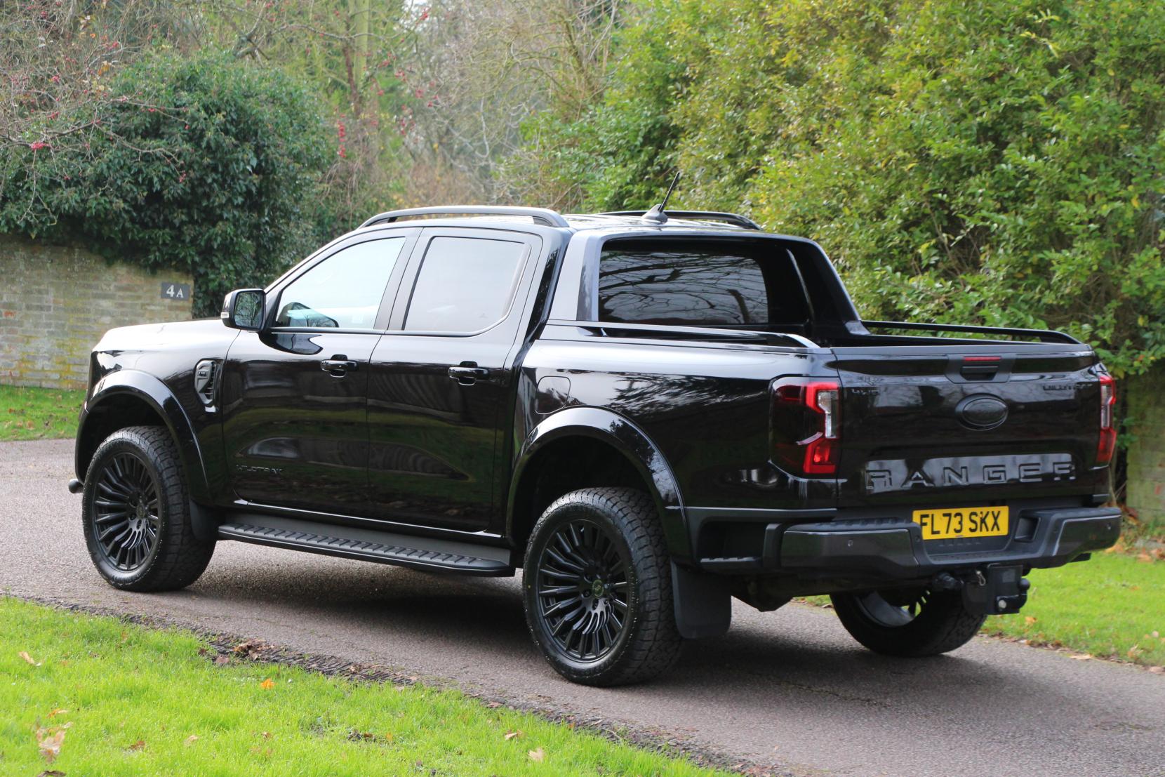 Ford Ranger 3.0 TD V6 EcoBlue Wildtrak Pickup Double Cab 4dr Diesel Auto 4WD Euro 6 (s/s) (240 ps)