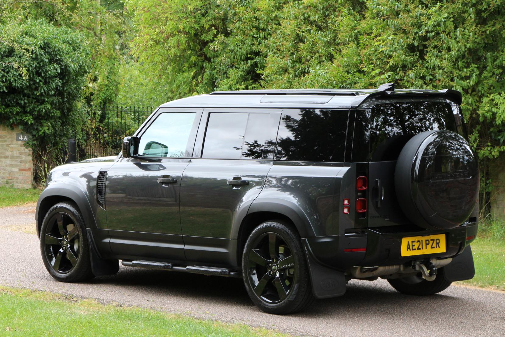 Land Rover Defender 110 3.0 D300 MHEV HSE Hard Top SUV 5dr Diesel Auto 4WD MWB Euro 6 (s/s) (300 ps)