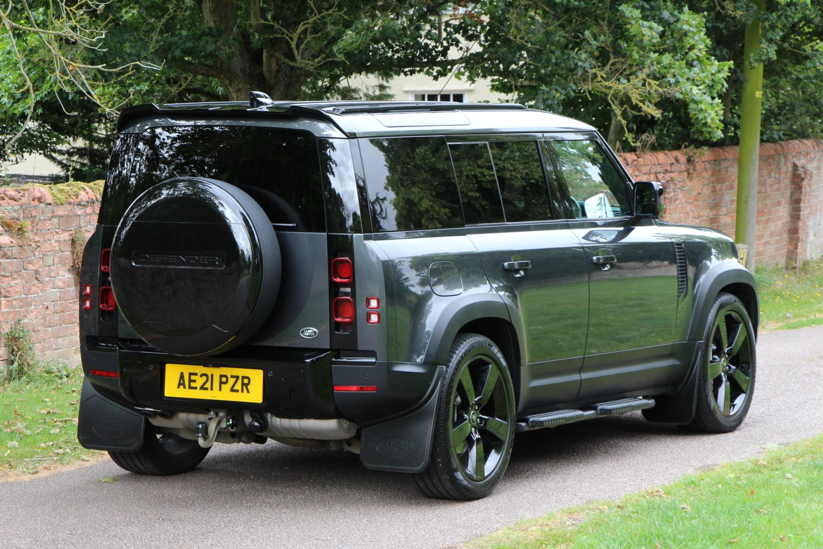 Land Rover Defender 110 3.0 D300 MHEV HSE Hard Top SUV 5dr Diesel Auto 4WD MWB Euro 6 (s/s) (300 ps)