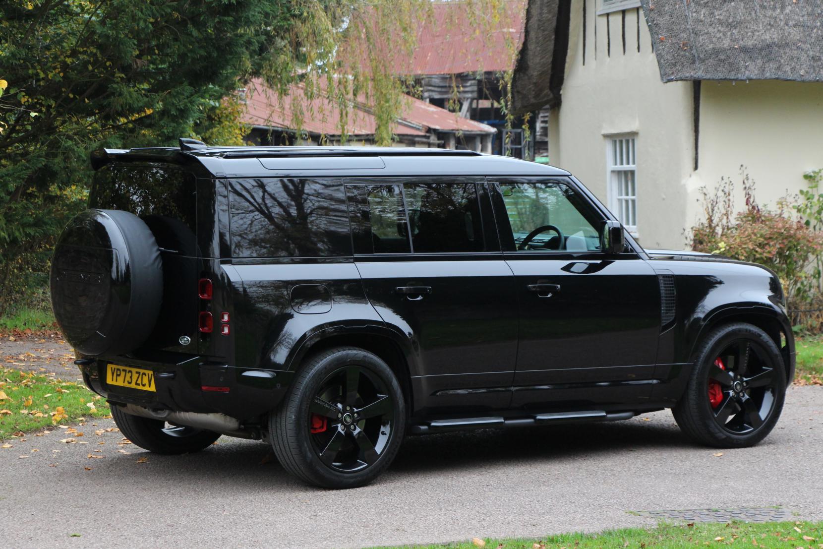 Land Rover Defender 110 3.0 D300 MHEV X-Dynamic HSE Hard Top SUV 5dr Diesel Auto 4WD MWB Euro 6 (s/s) (300 ps)