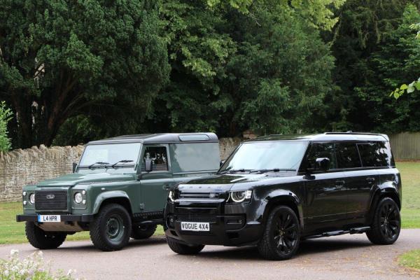 Land Rover DEFENDER 110 D300 X - FULL URBAN STYLING