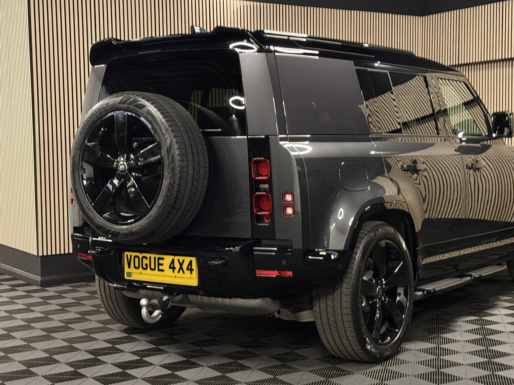 Land Rover Defender 110 3.0 D350 MHEV X-Dynamic HSE Hard Top SUV 5dr Diesel Auto 4WD MWB Euro 6 (s/s) (350 ps)